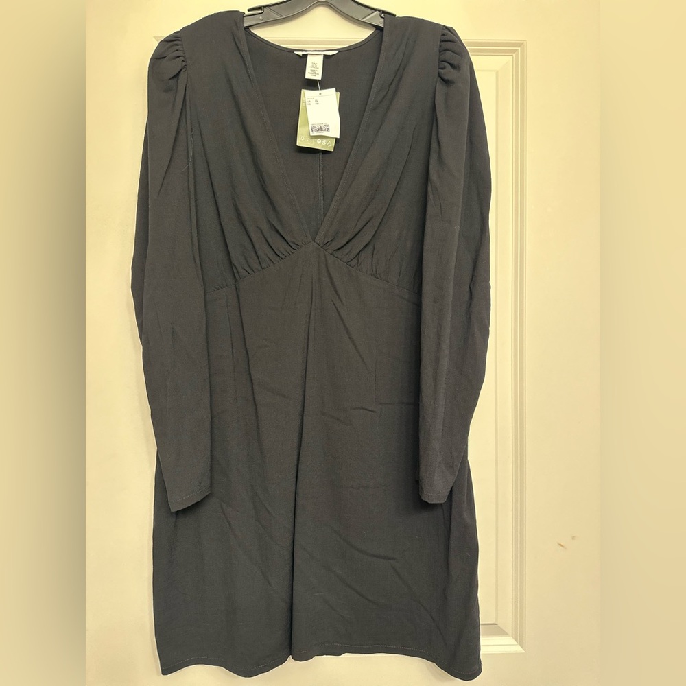H&M Deep V Black Long Sleeve Dress - Size US XL
